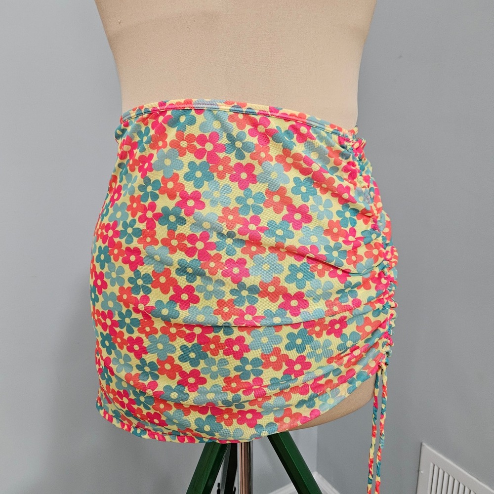 Forever 21 Floral Mesh Ruched Mini Beach Skirt Retro Large Cover Up Pool Summer